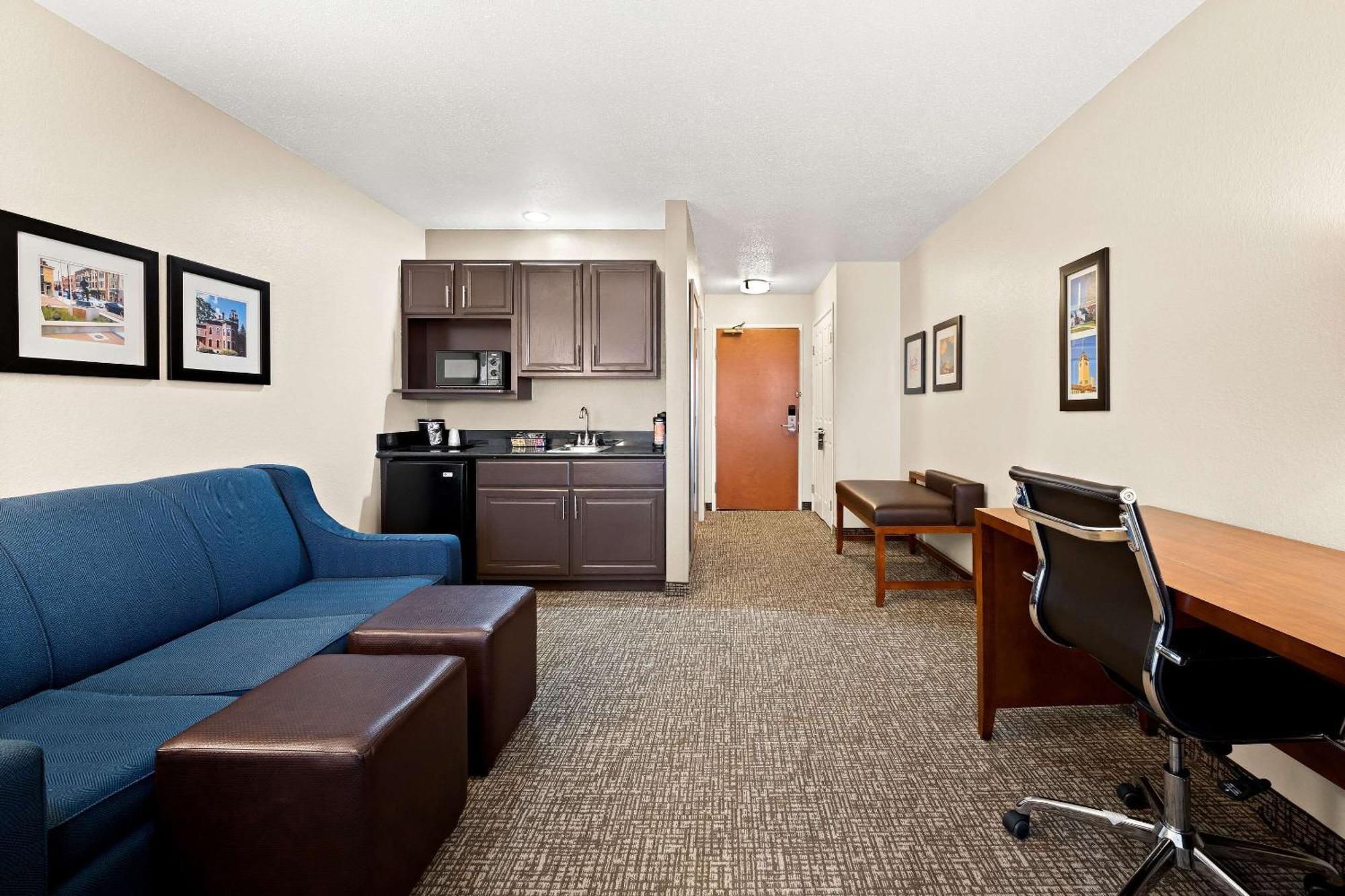 Comfort Inn & Suites Decatur-Forsyth Exterior photo